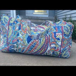 Vera Bradley XL duffel bag